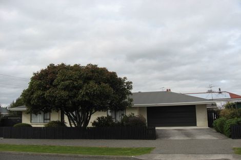 Photo of property in 1 Hogg Crescent, Masterton, 5810