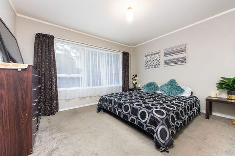 Photo of property in 1/43 Don Buck Road, Massey, Auckland, 0614