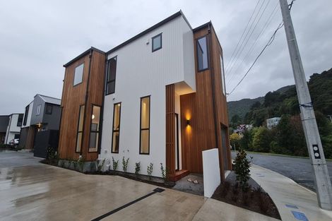 Photo of property in 323 Riverside Drive, Waterloo, Lower Hutt, 5011