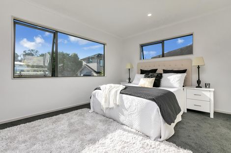 Photo of property in 40a Roberts Road, Glenfield, Auckland, 0629