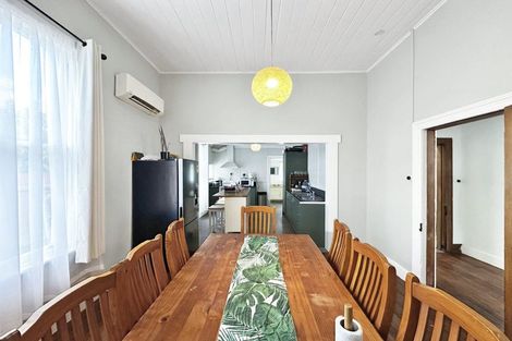 Photo of property in 11 Kelvin Street, Aramoho, Wanganui, 4500