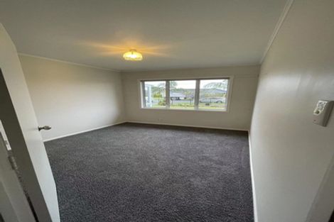Photo of property in 65 Beach Road, Te Atatu Peninsula, Auckland, 0610