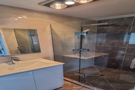 Photo of property in 425f Great South Road, Opaheke, 2113