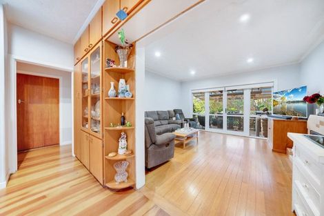 Photo of property in 27 Walters Road, Takanini, 2112