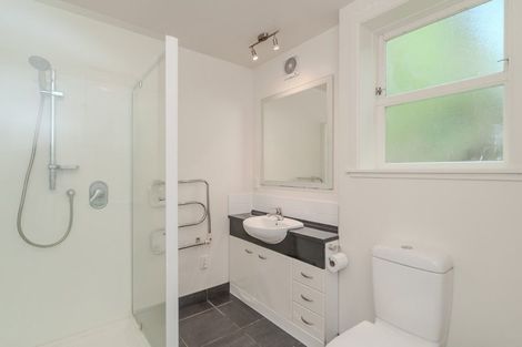 Photo of property in 64 Eden Street, Island Bay, Wellington, 6023