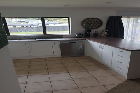 Photo of property in 2 Rata Avenue, Huntly, 3700