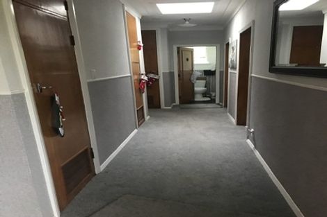 Photo of property in 402 South Road, Hawera, 4674