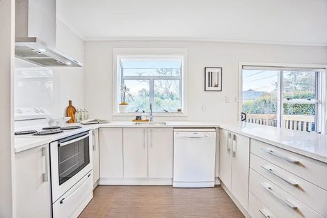 Photo of property in 14 Belmont Terrace, Milford, Auckland, 0620
