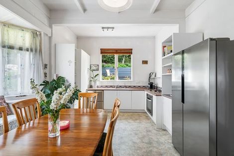 Photo of property in 16 Alfred Street, Northcote Point, Auckland, 0627