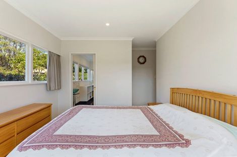 Photo of property in 32 Domain Road, Otaki, 5512