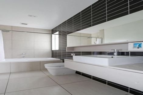 Photo of property in 21 Naylor Street, Hamilton East, Hamilton, 3216