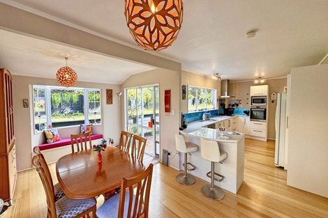 Photo of property in 6 Mosman Place, Chatswood, Auckland, 0626