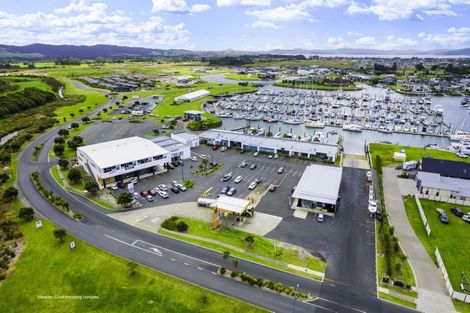 Photo of property in 25 Taurangawaka Road, One Tree Point, 0118