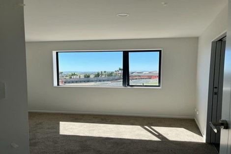 Photo of property in 3b Putiputi Way, Papakura, 2110