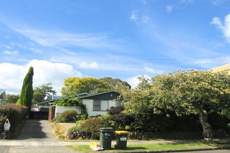 Photo of property in 27 Mary Crescent, Elderslea, Upper Hutt, 5018