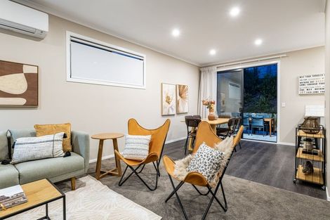 Photo of property in 5 Koreke Close, Kenepuru, Porirua, 5022