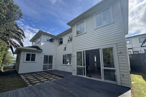 Photo of property in 31a Wairau Road, Forrest Hill, Auckland, 0627