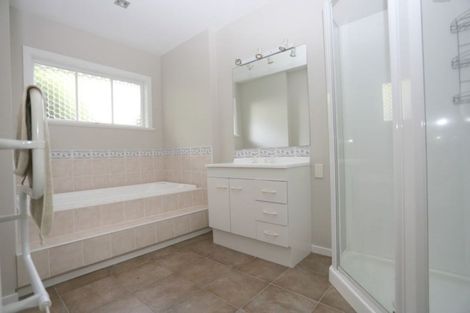 Photo of property in 11 Radbrook Street, Avonhead, Christchurch, 8042