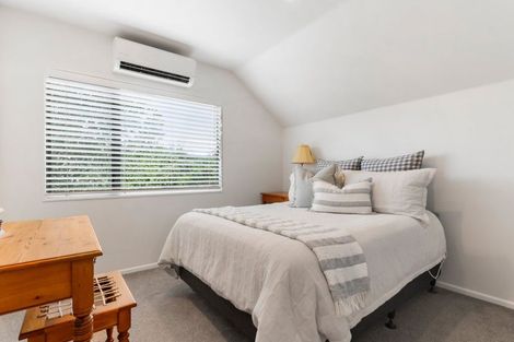 Photo of property in 2/52 Uxbridge Road, Mellons Bay, Auckland, 2014