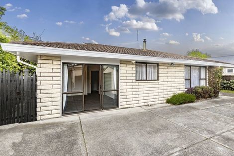Photo of property in 2/181 Wairakei Road, Bryndwr, Christchurch, 8053