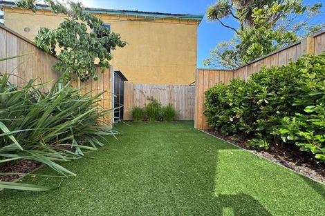 Photo of property in 78 Marine Parade, North New Brighton, Christchurch, 8083