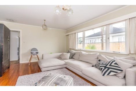 Photo of property in 1/18 Parker Avenue, New Lynn, Auckland, 0600