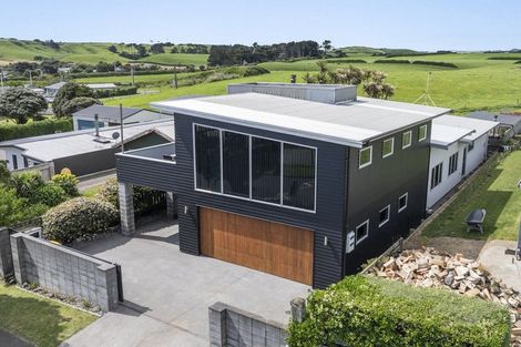 Photo of property in 8a Hira Street, Ohawe, Hawera, 4671