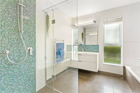 Photo of property in 477 Te Atatu Road, Te Atatu Peninsula, Auckland, 0610