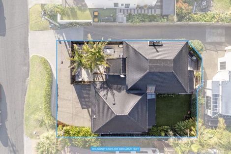 Photo of property in 9 Scarboro Terrace, Murrays Bay, Auckland, 0630
