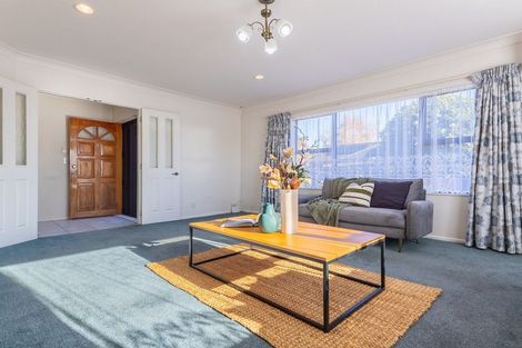 Photo of property in 1 Inverell Place, Waikanae, 5036