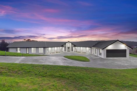 Photo of property in 135 Okura River Road, Okura, Albany, 0792