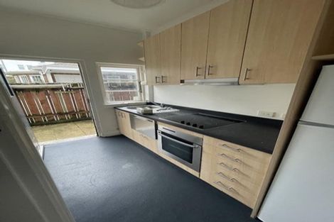 Photo of property in Norton Flats, 302u1 Willis Street, Aro Valley, Wellington, 6011