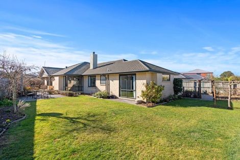Photo of property in 17 Hampstead Close, Rangiora, 7400