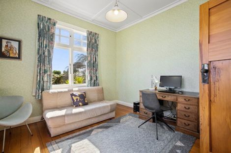 Photo of property in 384 Devonport Road, Tauranga South, Tauranga, 3112