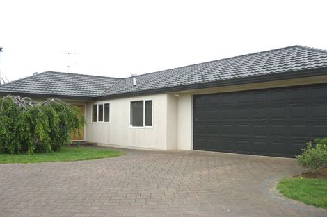 Photo of property in 1 Roose Avenue, Pukekohe, 2120