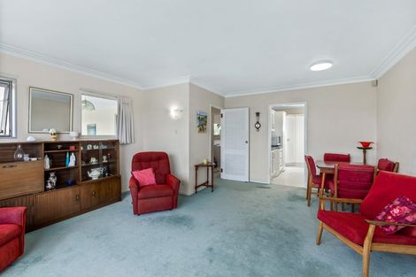 Photo of property in 75 Marellen Drive, Red Beach, 0932