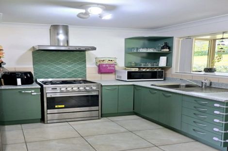 Photo of property in 188a Henderson Valley Road, Henderson, Auckland, 0612