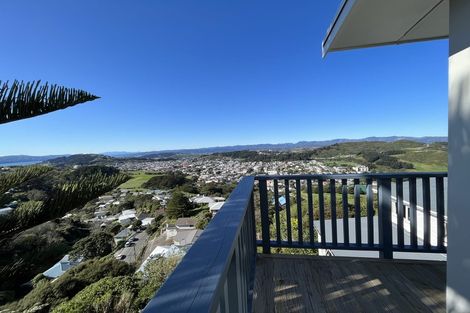 Photo of property in 10 Laurent Place, Kingston, Wellington, 6021