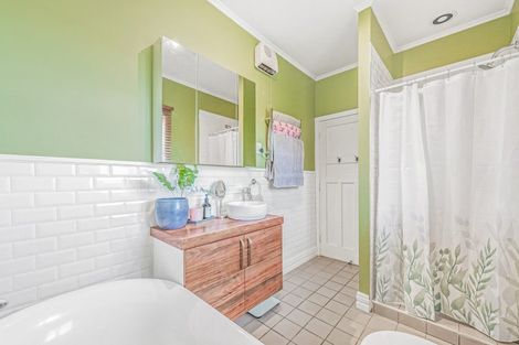 Photo of property in 2 Flannery Street, Leeston, 7632