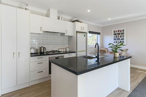 Photo of property in 5 Manatu Lane, Inglewood, 4330