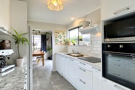 Photo of property in 1 Langstone Street, Welcome Bay, Tauranga, 3112