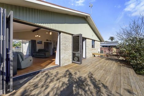 Photo of property in 11 Atkinson Street, Waitara, 4320