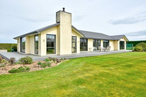 Photo of property in 24 Mckinnon Road, Edendale, Wyndham, 9893