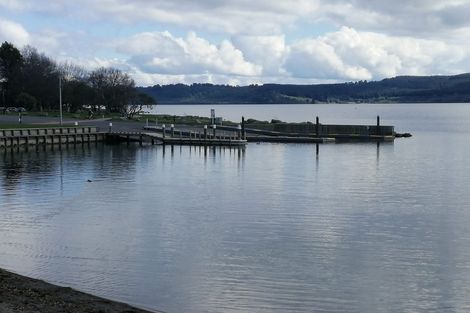 Photo of property in 7 Kathleen Place, Rainbow Point, Taupo, 3330