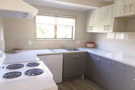 Photo of property in 7 Kathleen Place, Rainbow Point, Taupo, 3330