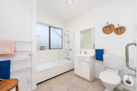 Photo of property in 24 Fraser Drive, Feilding, 4702