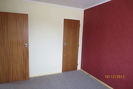 Photo of property in 1f1-a Sequoia Place, Maoribank, Upper Hutt, 5018