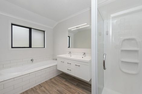 Photo of property in 32 Meadowview Drive, Morrinsville, 3300