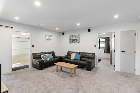 Photo of property in 8 Gladys Place, Levin, 5510