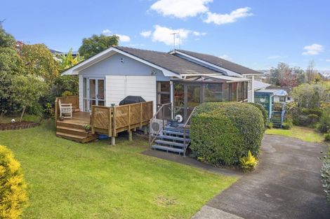 Photo of property in 25 Waari Avenue, Sunnyvale, Auckland, 0612